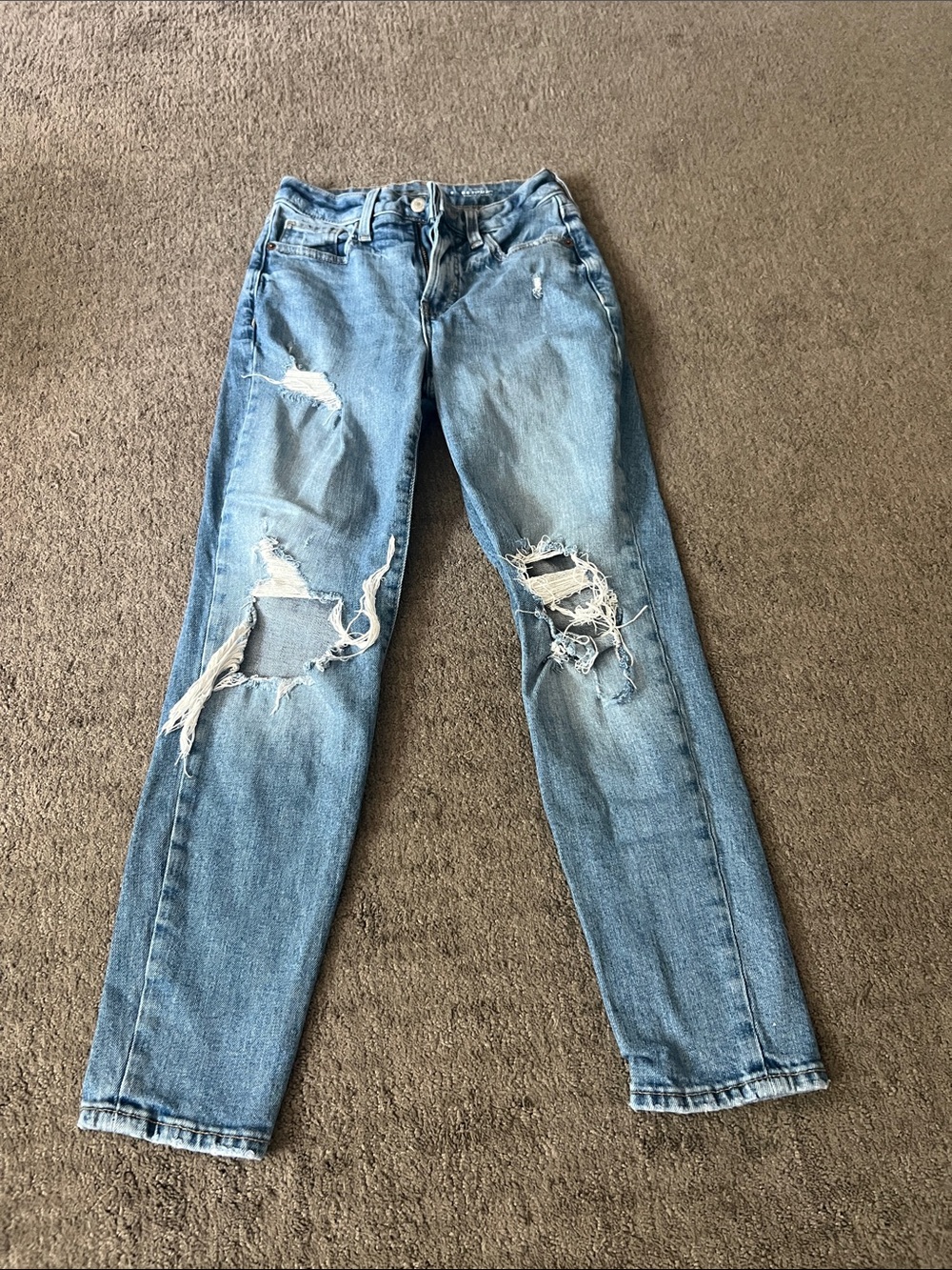 Old Navy Light Blue Distressed Straight Jeans